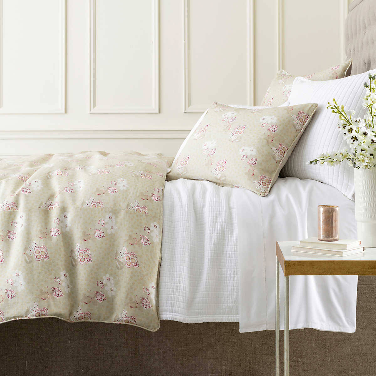 White Queen Coverlet X454