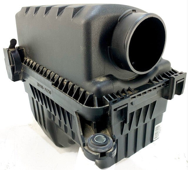Pre-Owned Kia Soul Air Cleaner Assembly 2.0L Black OEM Y2641