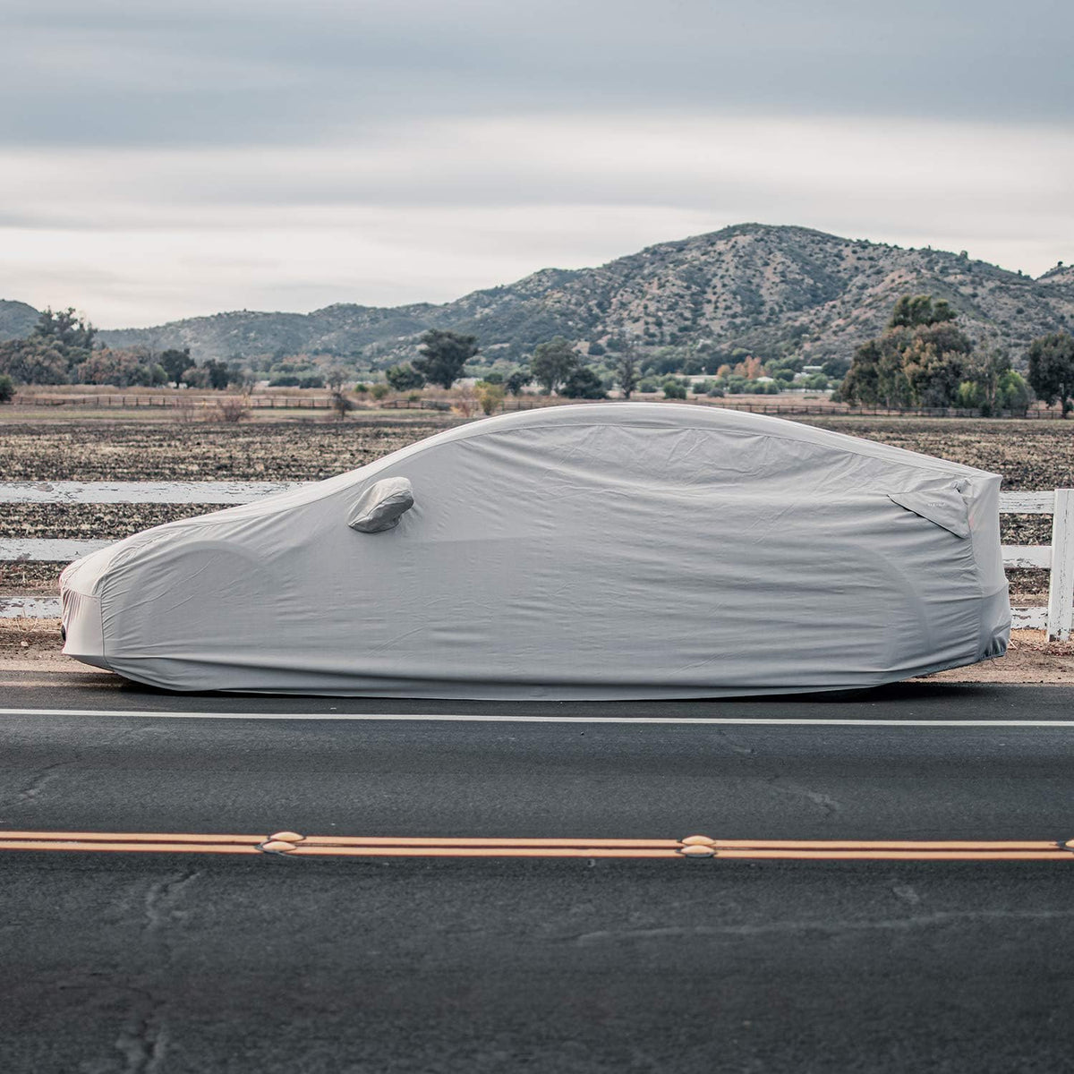 Outdoor Car Cover with Storage Bag I685
