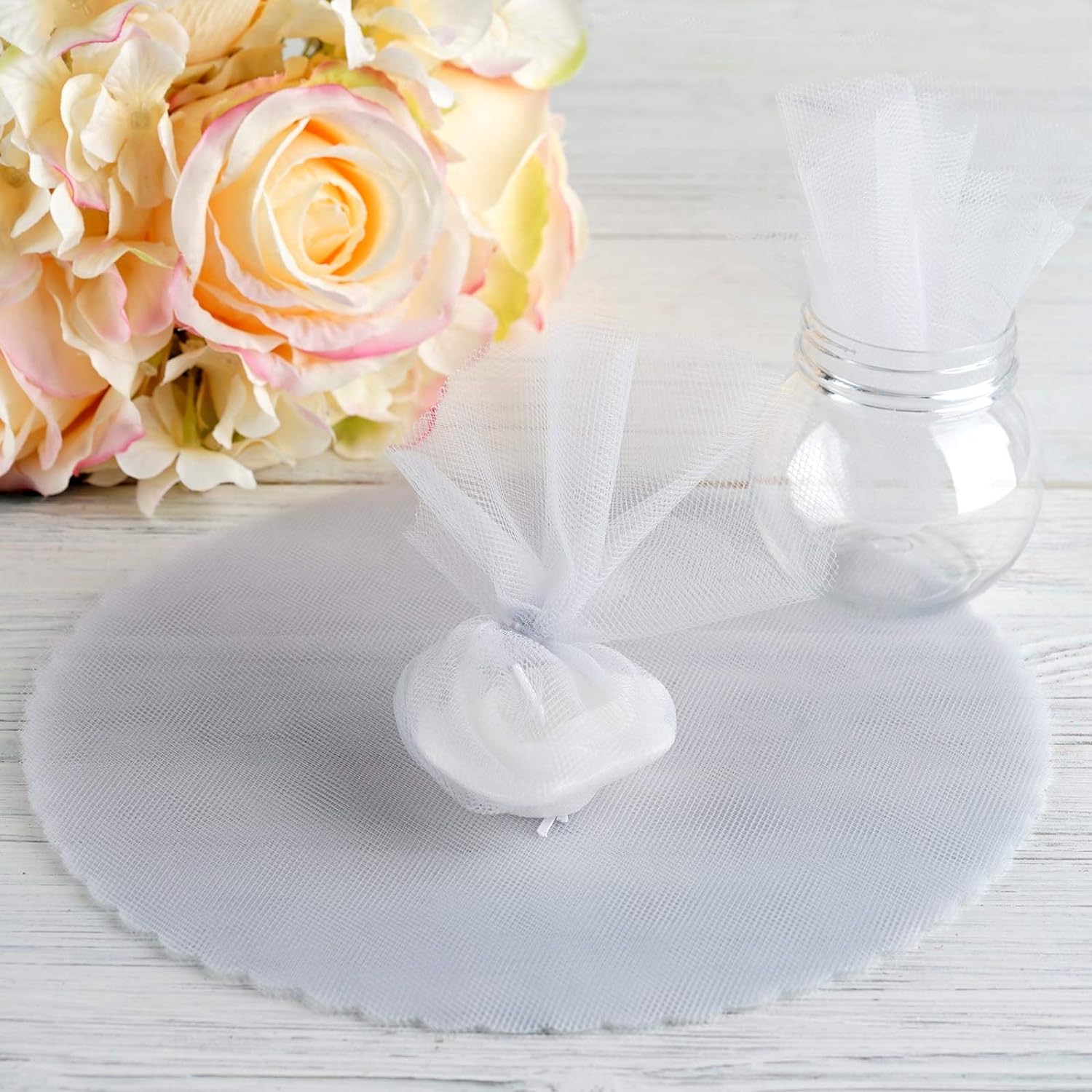White 25 Pc Tulle Circles J4349