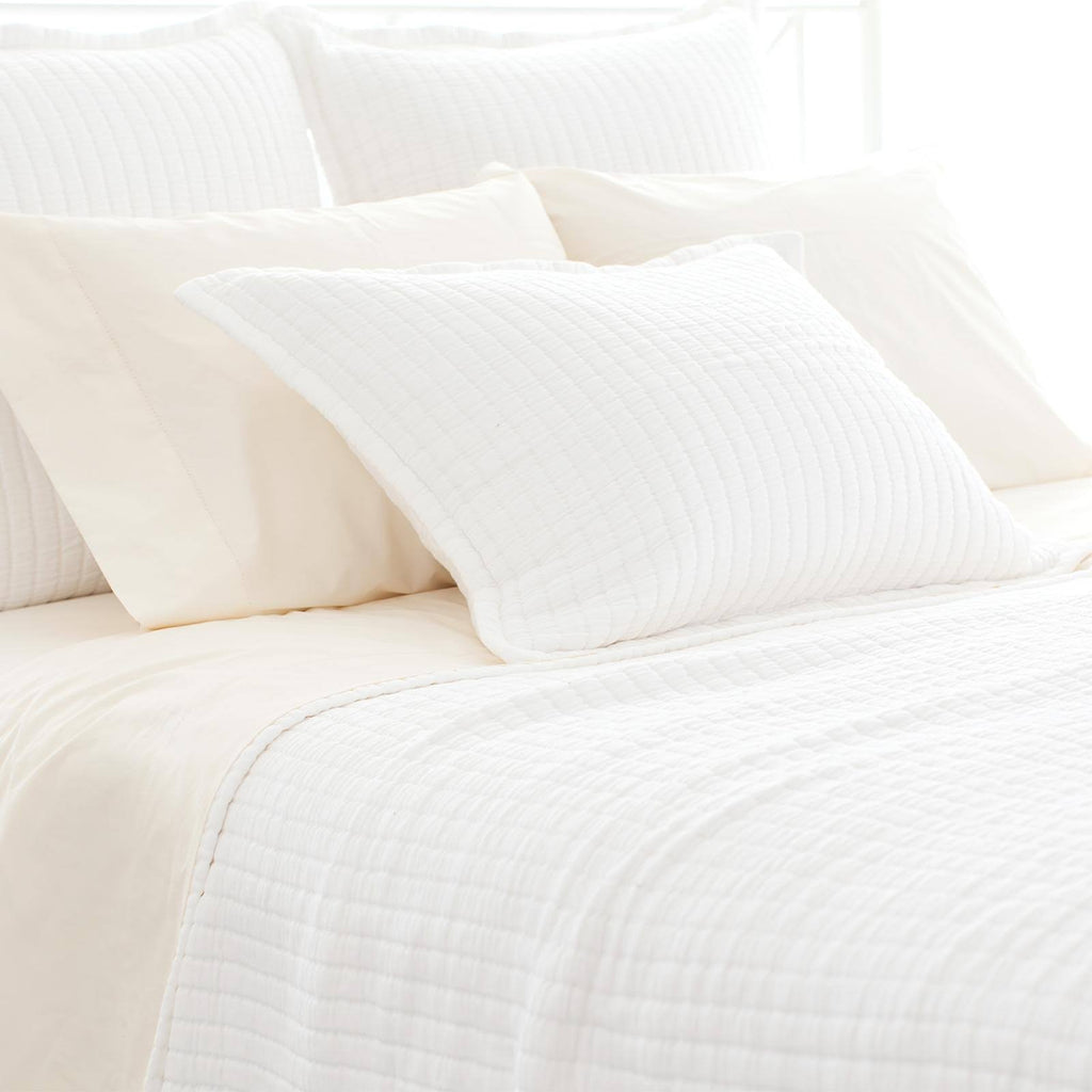White Queen Coverlet X454