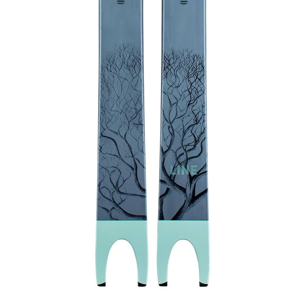 180 Skis Q6848