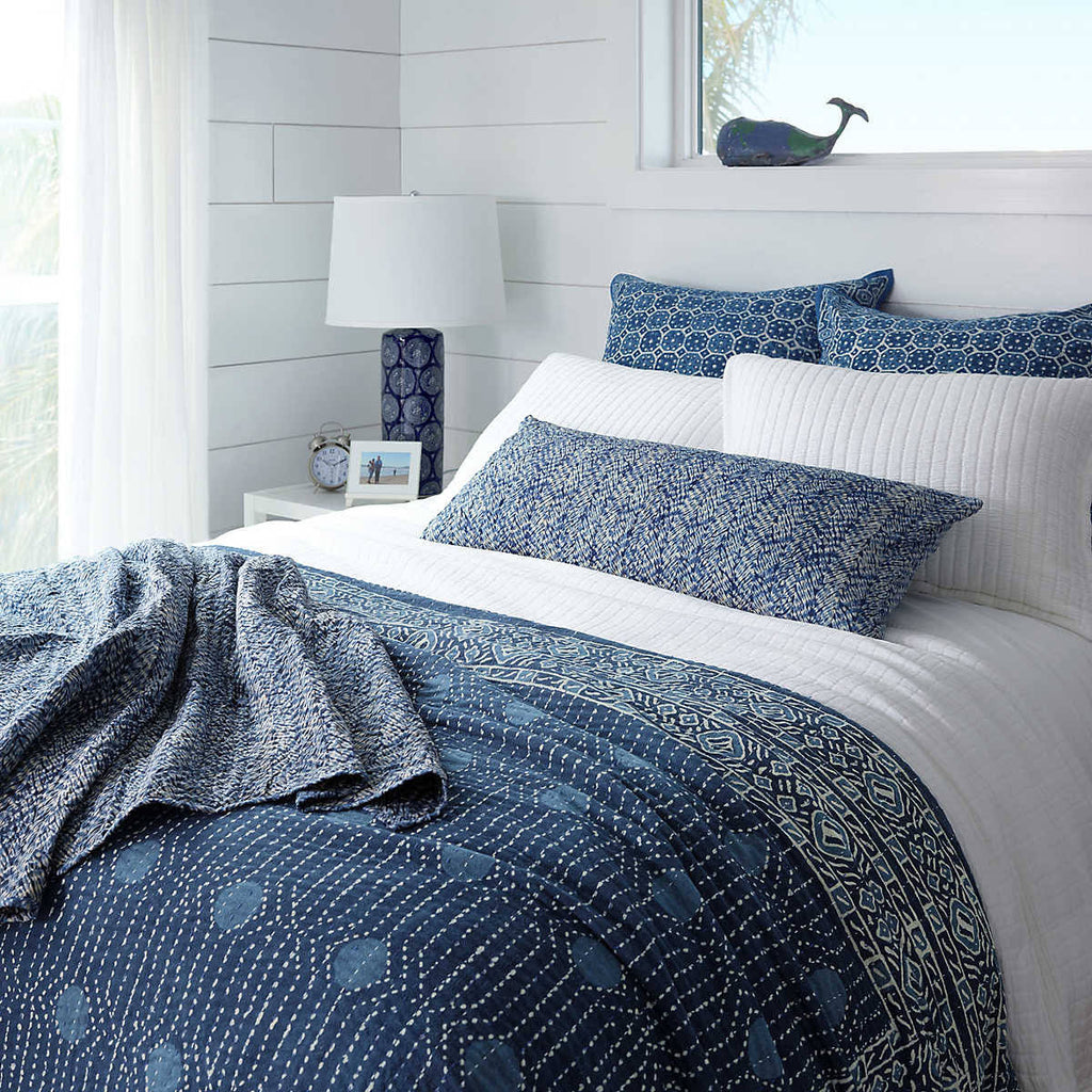 White Queen Coverlet X454