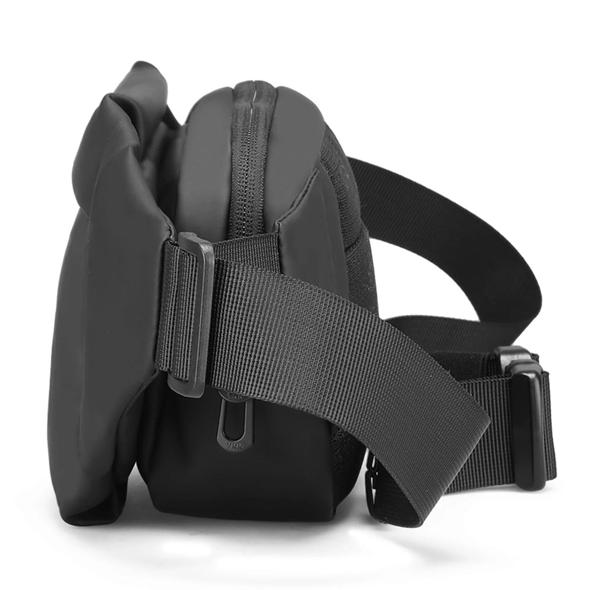 Sleek Chest Pack H19410