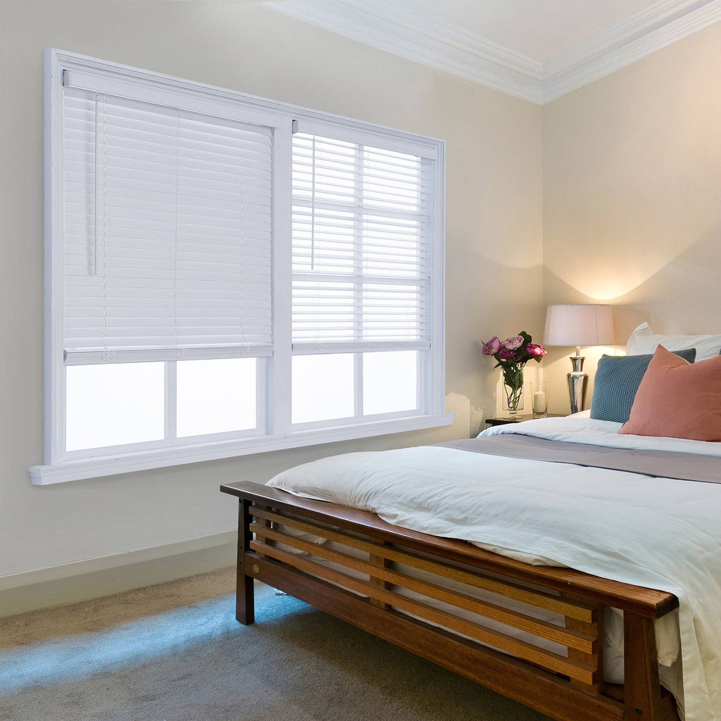 White 47x22 Distressed FW Blind Q415086
